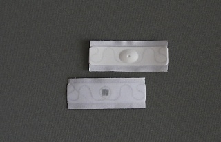 Этикетка (RFID) UHF вшивная (67х30х2,6) M4QT