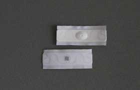 Этикетка (RFID) UHF вшивная (67х30х2,6) M4QT